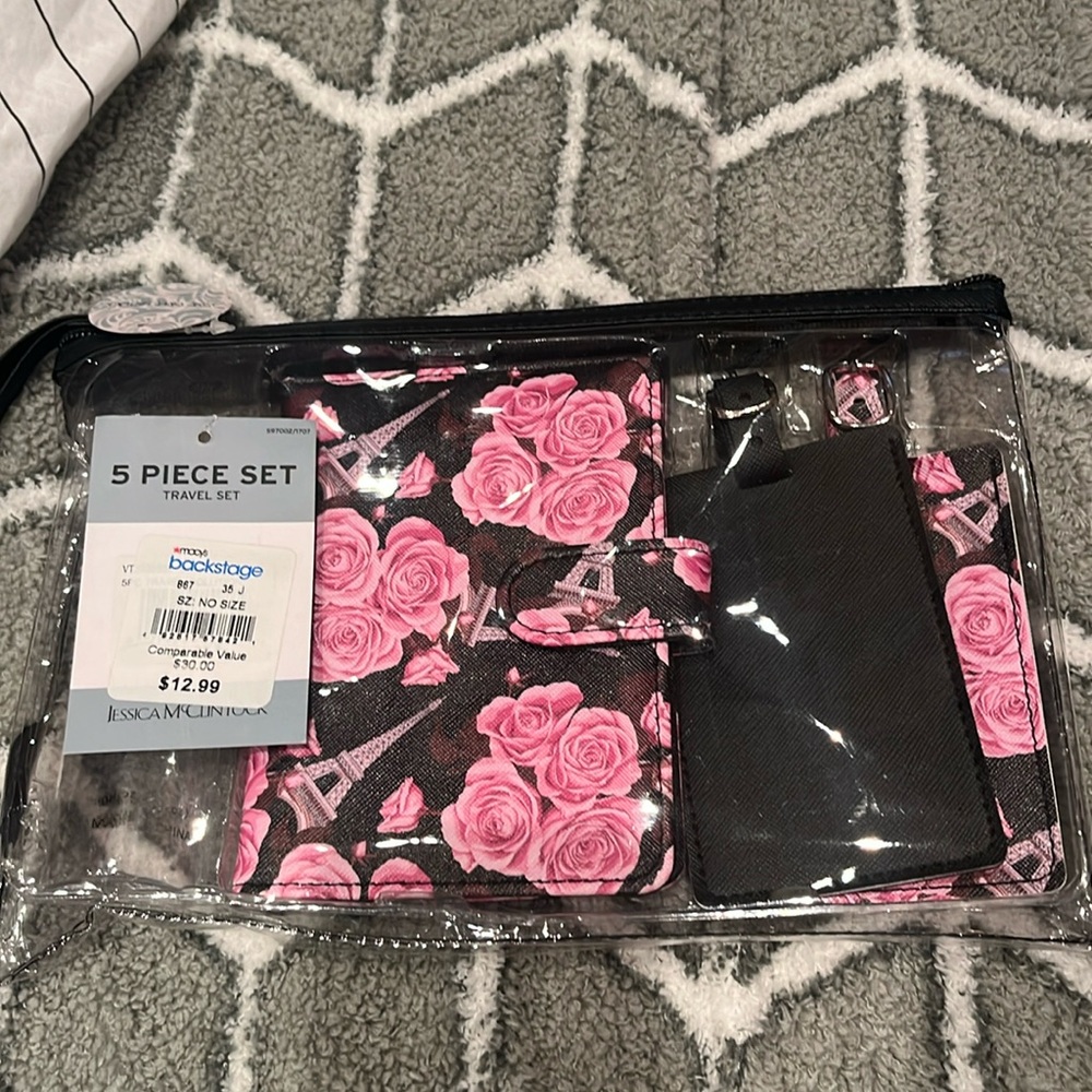 Jessica McClintock: 5 Piece Travel Set- Flower Paris Theme